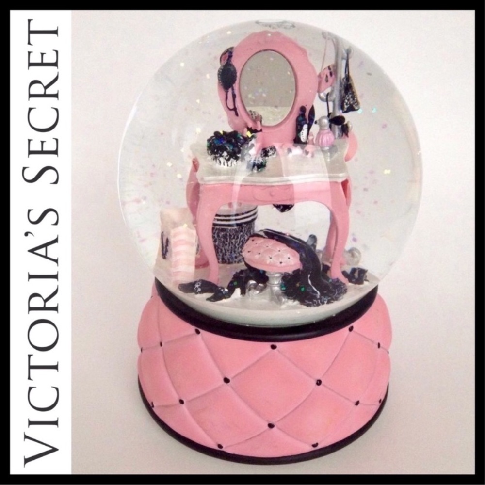 Victoria’s Secret Musical Snow Globe